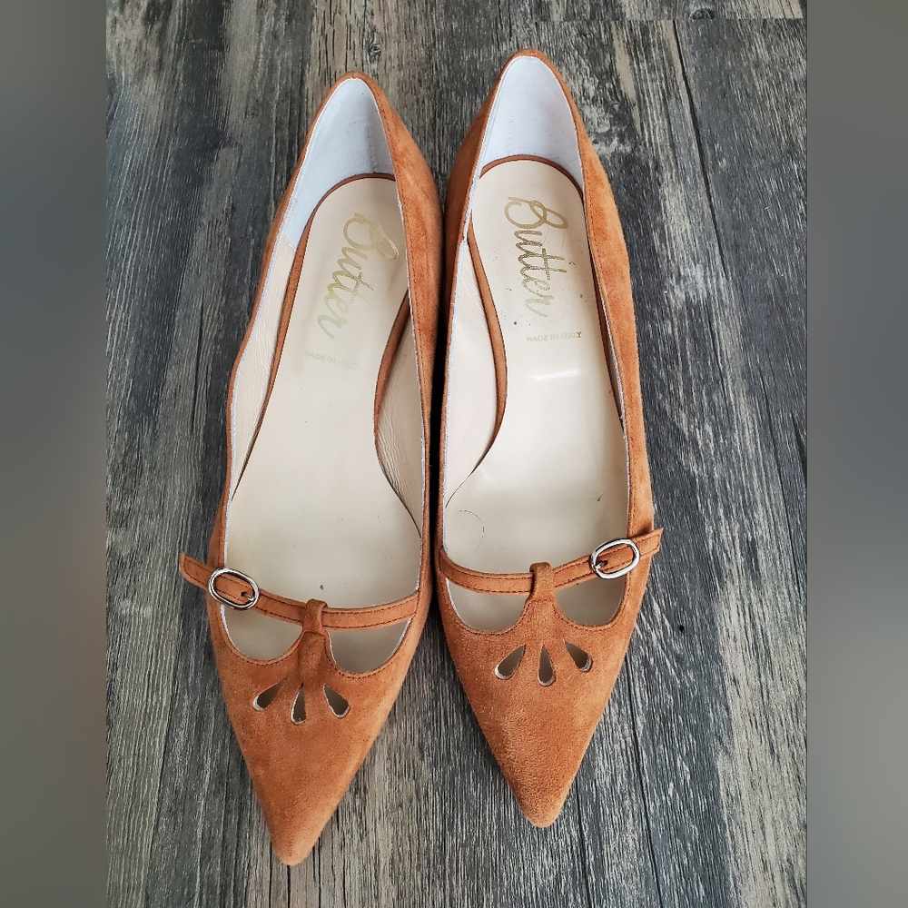 Butter Italy Tan Camel Brown Suede Kitten Heel size 6.5